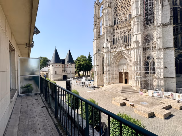 Rental ad image