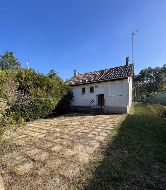 Rental ad image
