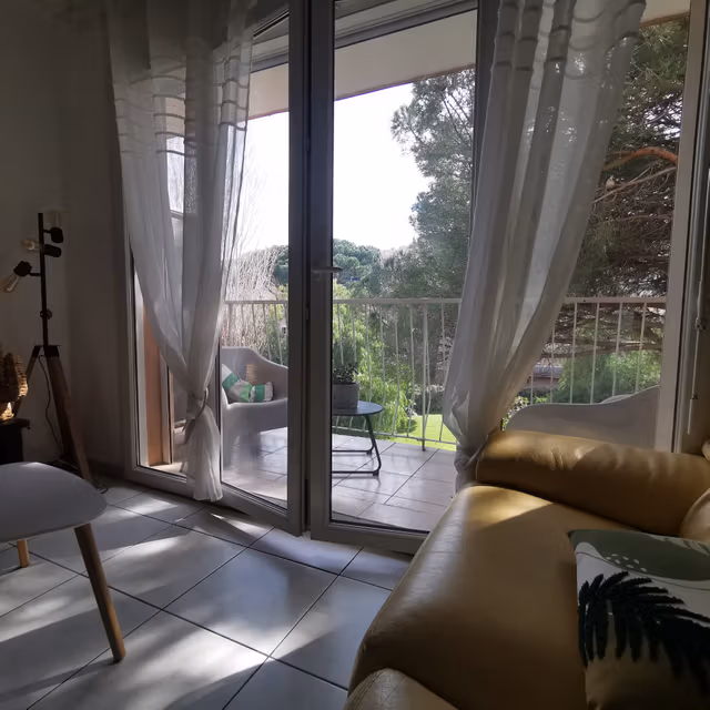 Rental ad image
