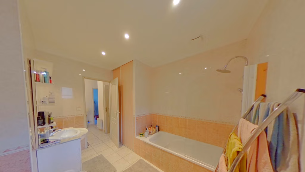 Housing offer image